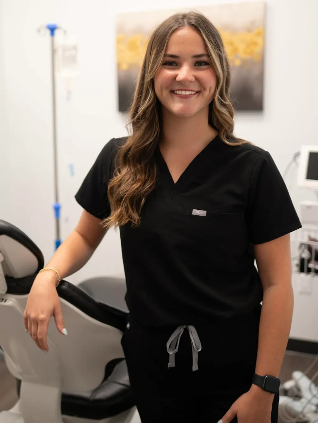 Welcoming dental staff smiling, creating a relaxing and reassuring atmosphere